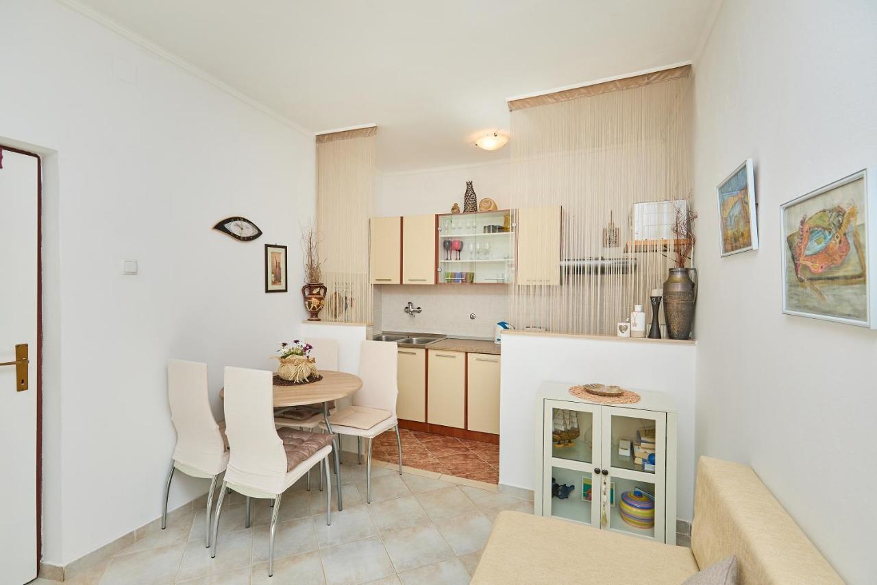 Studio Dolores-Apartment By The Sea Maranovići Exterior foto